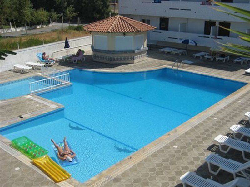 Frosini Hotel Lambi  Dış mekan fotoğraf